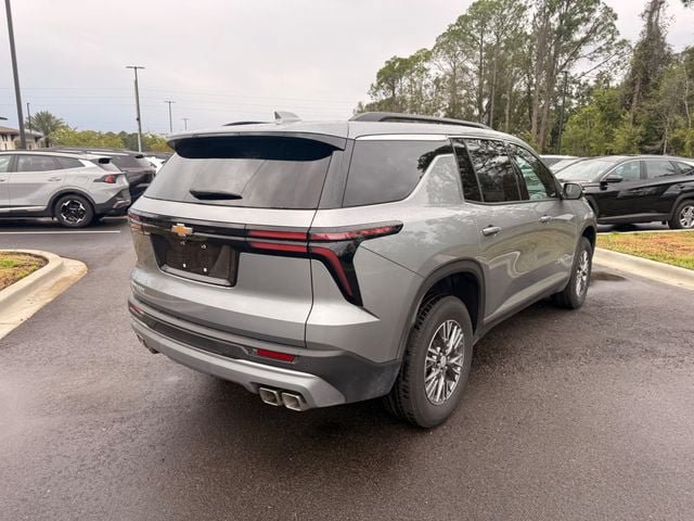 Used 2026 Chevrolet Traverse LT FWD image 23