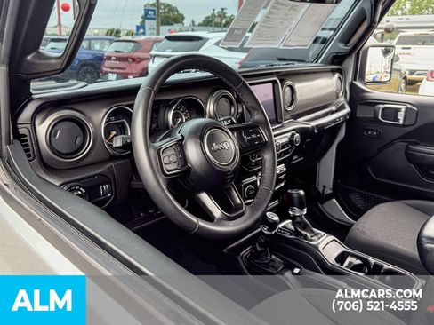 Used 2023 Jeep Wrangler Unlimited Sport AWD/4WD image 11