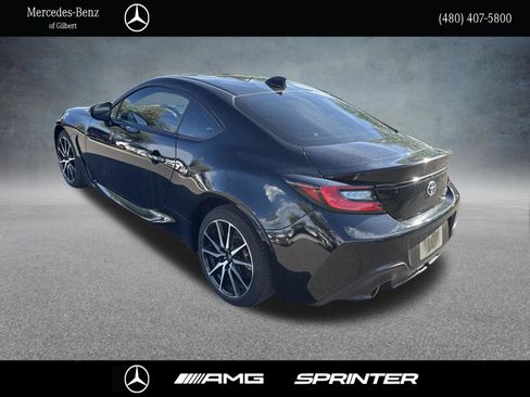 Used 2023 Toyota GR86 w/ ALL Weather Mat Package (TMS) RWD image 4