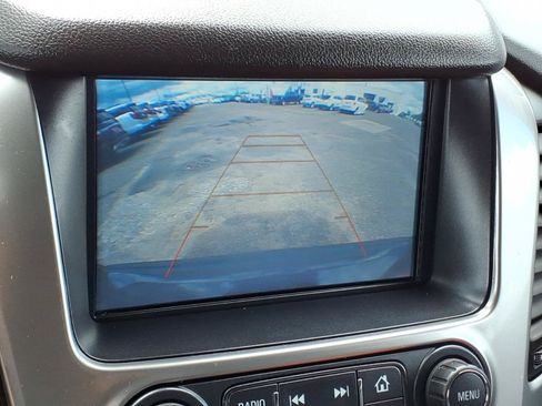 Used 2018 Chevrolet Suburban LT AWD/4WD image 16