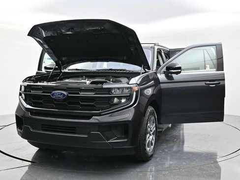 New 2025 Ford Expedition Max Active image 54