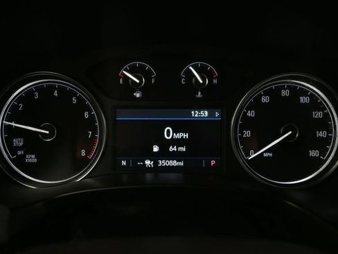 Used 2023 Buick Enclave Essence AWD/4WD image 9