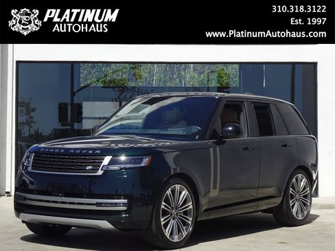 Used 2025 Land Rover Range Rover SE AWD/4WD image 1