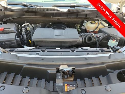 Used 2023 Chevrolet Tahoe Z71 w/ Luxury Package AWD/4WD image 29