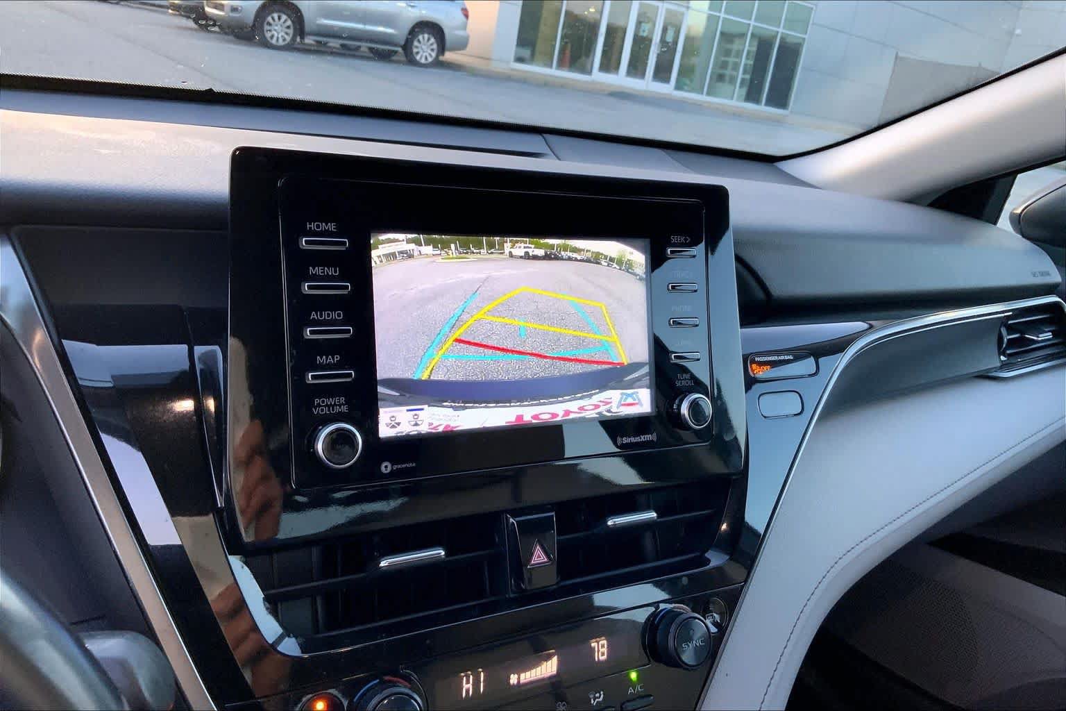 Used 2022 Toyota Camry SE w/ Convenience Package FWD image 28