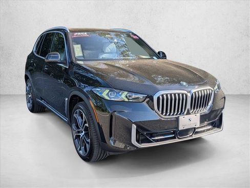 Used 2026 BMW X5 xDrive40i AWD/4WD image 3
