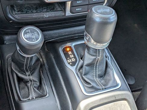 Used 2023 Jeep Wrangler Unlimited Sahara image 12