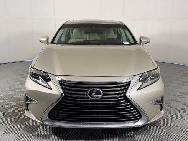 Used 2016 Lexus ES 350 w/ Luxury Package w/Wood Trim FWD image 11
