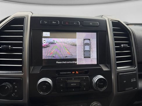 Used 2020 Ford F150 Platinum w/ Equipment Group 701A Luxury image 20