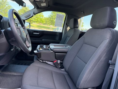 Used 2025 Chevrolet Silverado 1500 W/T RWD image 2