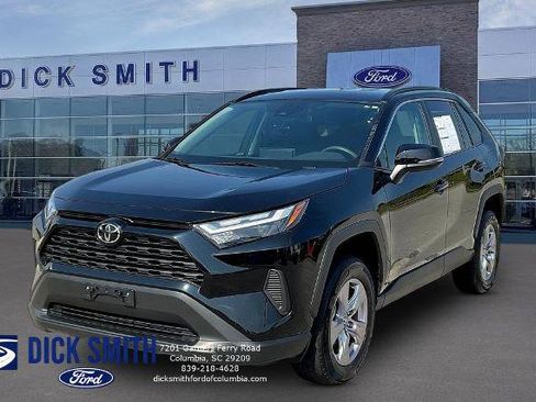 Used 2025 Toyota RAV4 XLE FWD image 1
