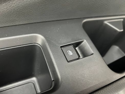 Used 2025 Nissan Pathfinder SL AWD/4WD image 20