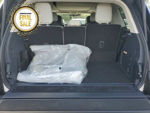 New 2025 Lincoln Navigator Reserve image 20