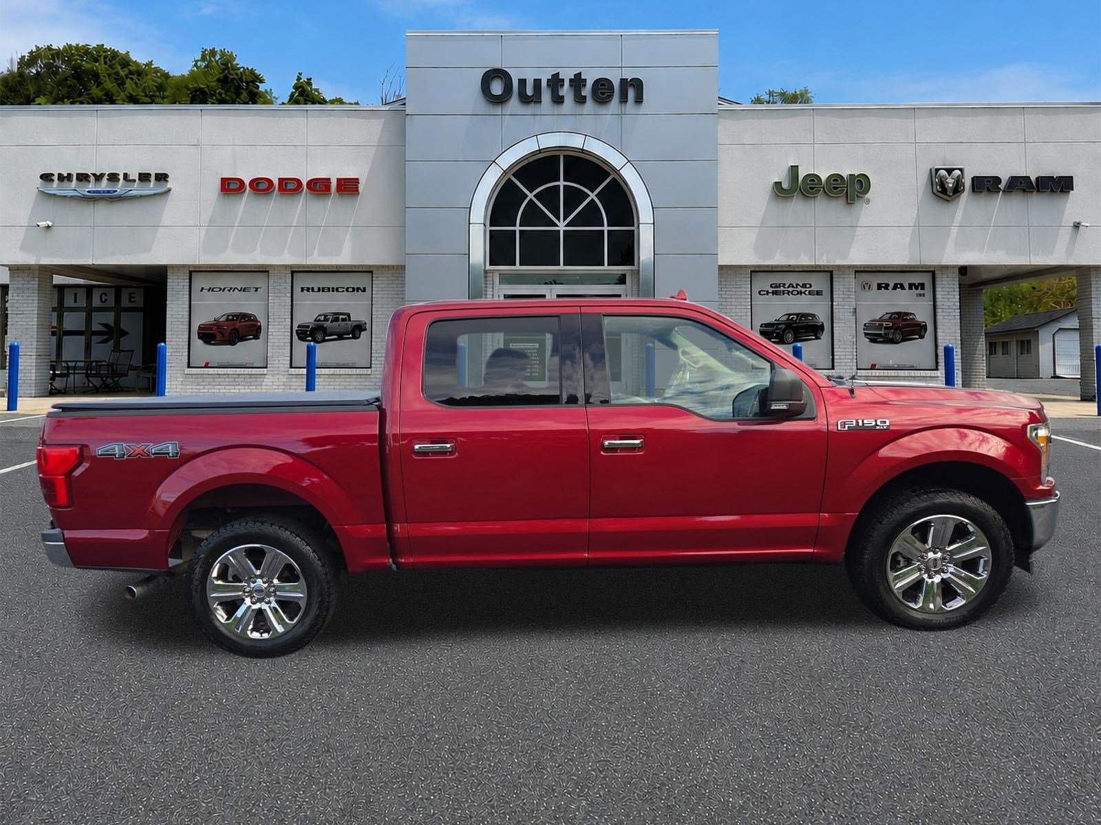 Used 2018 Ford F150 XLT w/ Equipment Group 302A Luxury AWD/4WD image 2