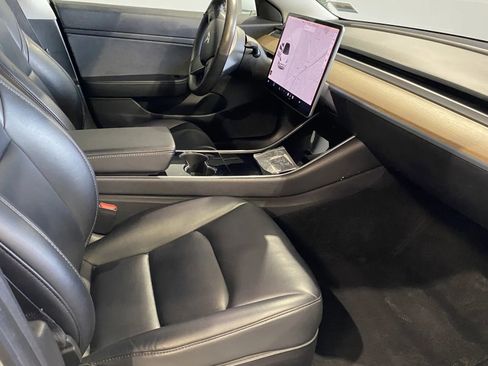Used 2020 Tesla Model 3 Standard Range Plus image 6
