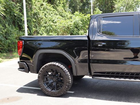 Used 2026 GMC Sierra 1500 AT4 w/ AT4 Premium Package AWD/4WD image 6