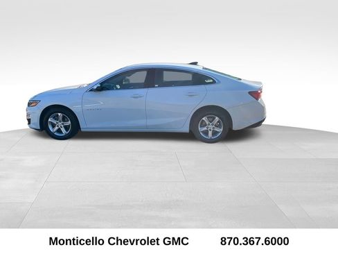Used 2024 Chevrolet Malibu LS w/ Driver Confidence Package image 7