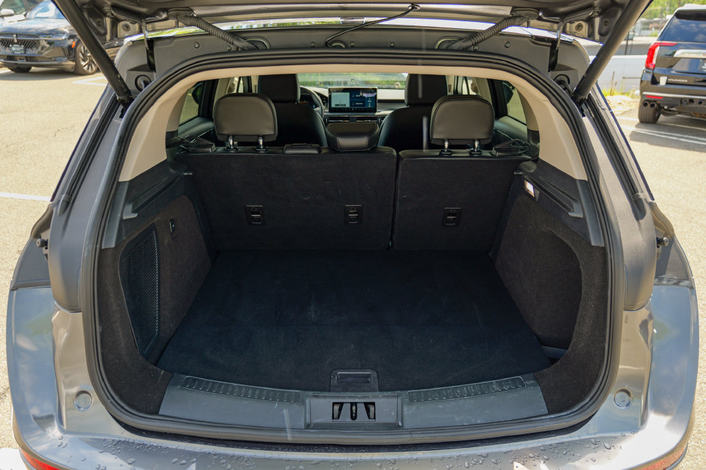 Used 2023 Lincoln Corsair AWD image 58