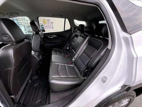 Used 2022 GMC Terrain SLT AWD/4WD image 15