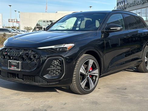 New 2025 Audi SQ5 Premium Plus image 3