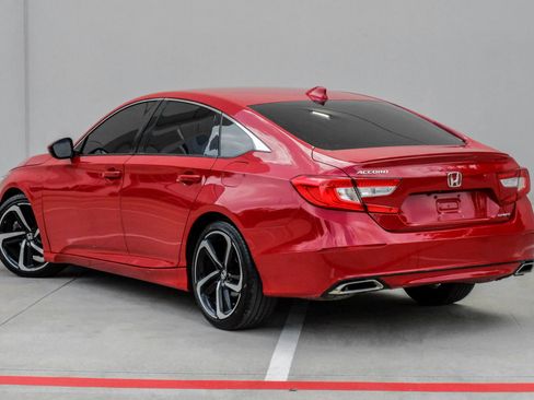 Used 2019 Honda Accord Sport image 8