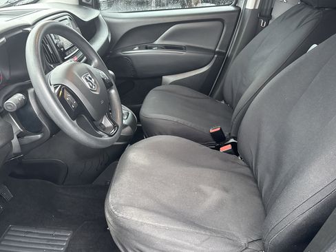 Used 2022 RAM ProMaster City Tradesman image 9