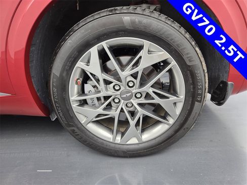 Used 2023 Genesis GV70 2.5T w/ Advanced Package image 28