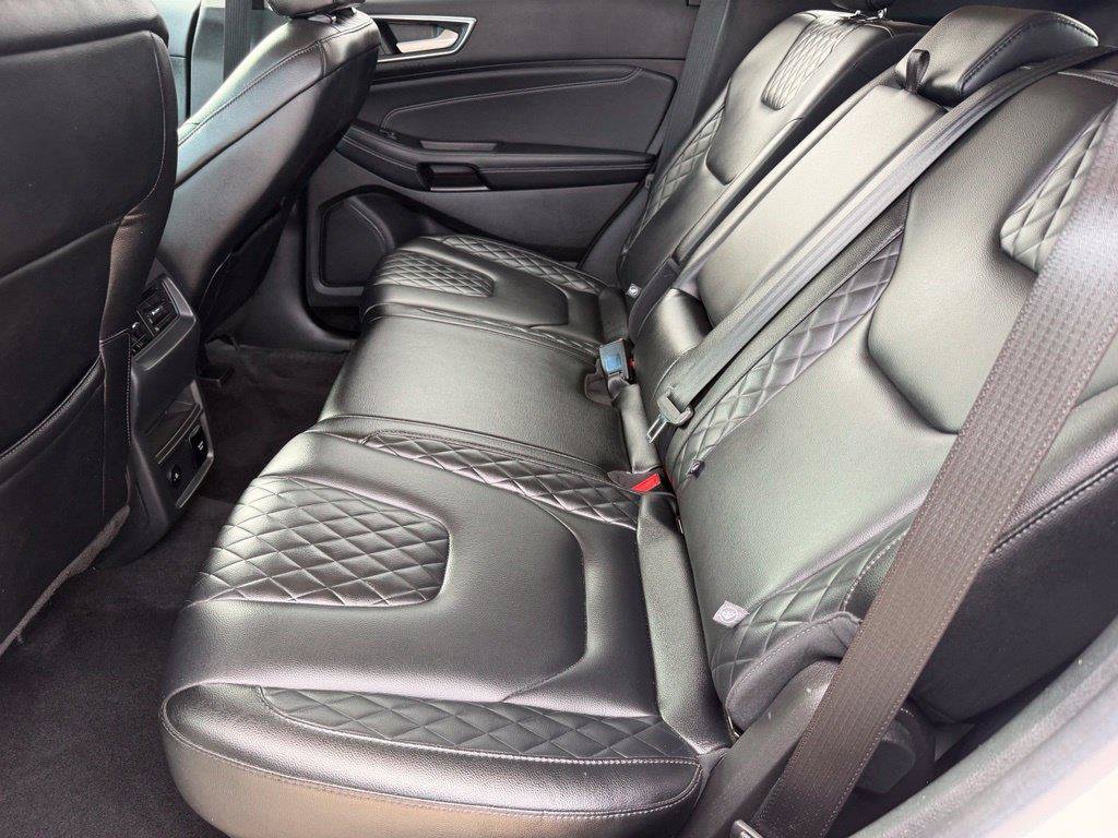 Used 2023 Ford Edge Titanium AWD/4WD image 13