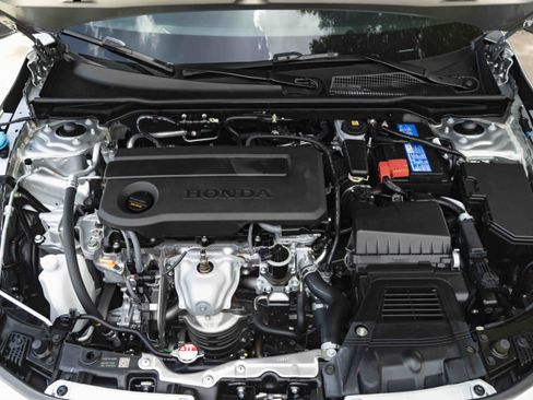 Used 2025 Honda Civic Sport image 42