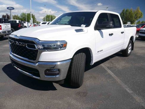 New 2026 RAM 1500 Big Horn AWD/4WD image 3