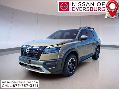 Used 2025 Nissan Pathfinder Rock Creek AWD/4WD image 7
