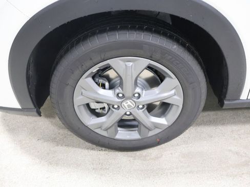 New 2026 Honda HR-V LX image 9