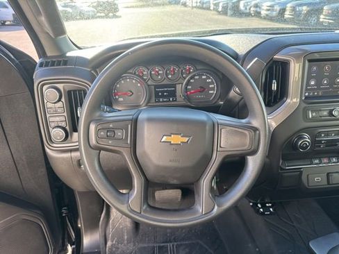 Used 2020 Chevrolet Silverado 1500 Custom w/ Custom Value Package image 16