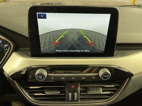 Used 2022 Ford Escape SE image 21