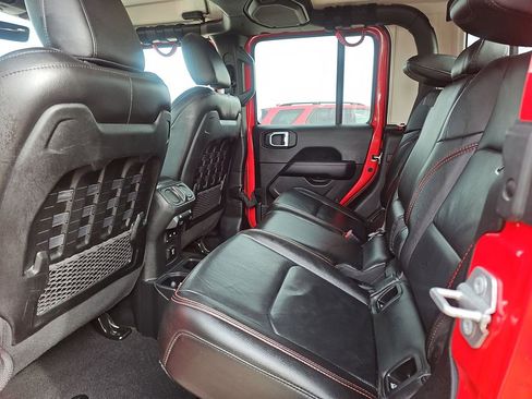 Used 2022 Jeep Gladiator Rubicon w/ Cold Weather Group image 4
