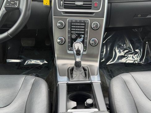 Used 2015 Volvo S60 T5 Premier Plus FWD image 15