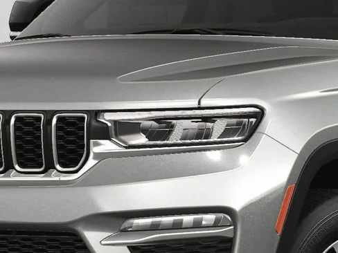 New 2025 Jeep Grand Cherokee Limited image 13