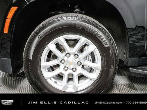Used 2025 Chevrolet Tahoe LT RWD image 39