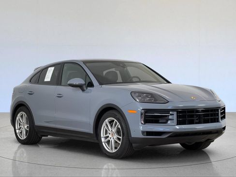 Certified 2026 Porsche Cayenne Coupe AWD/4WD image 10