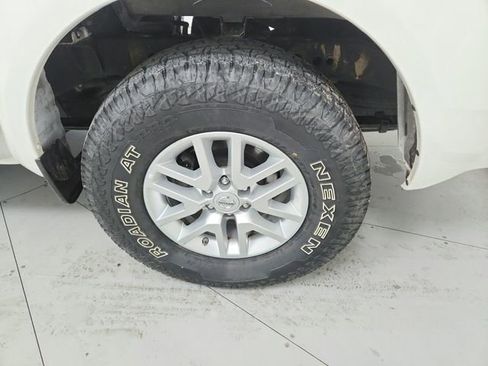 Used 2019 Nissan Frontier SV w/ Value Truck Package RWD image 39