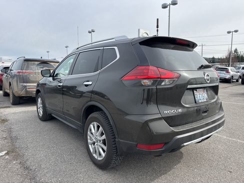 Used 2017 Nissan Rogue SV image 7