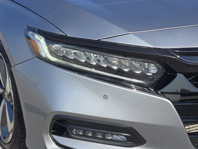 Used 2018 Honda Accord Touring image 9