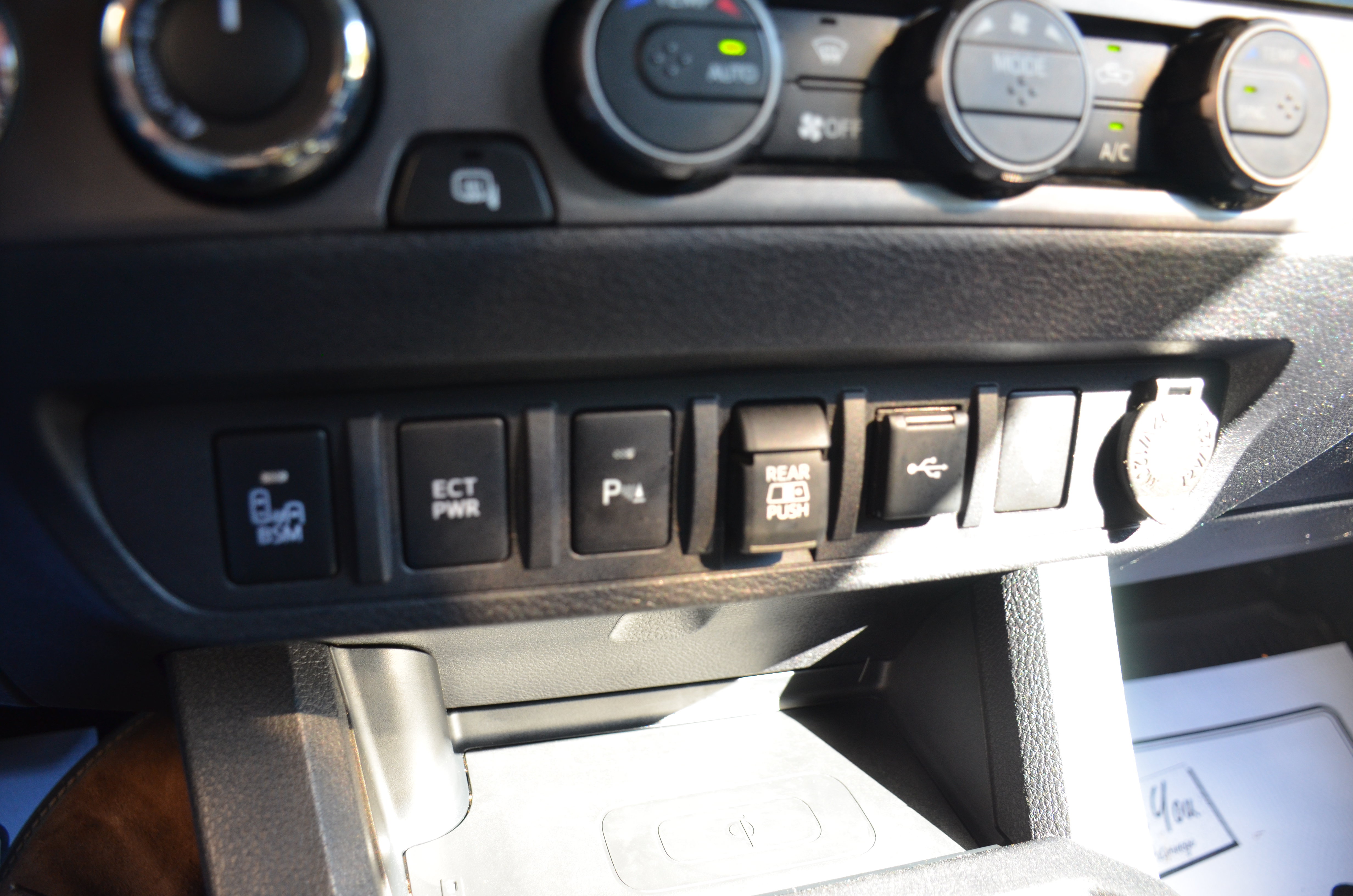 Used 2023 Toyota Tacoma TRD Off-Road w/ Technology Package AWD/4WD image 54