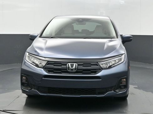 Certified 2025 Honda Odyssey EX-L image 4