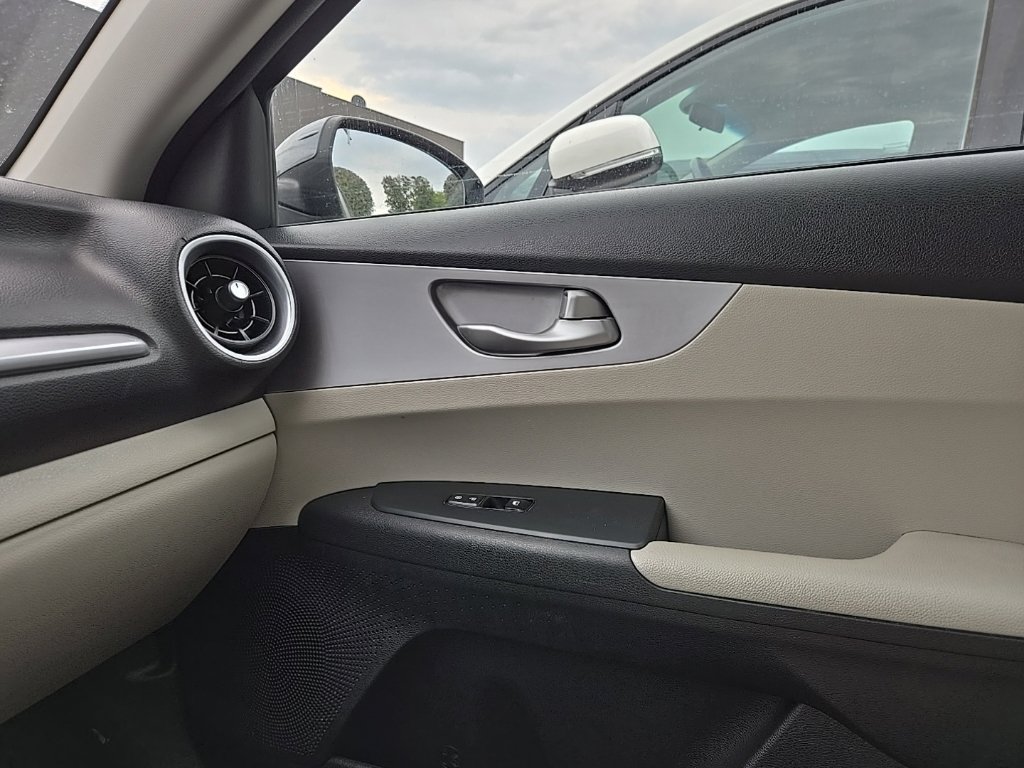 Used 2023 Kia Forte LXS FWD image 26