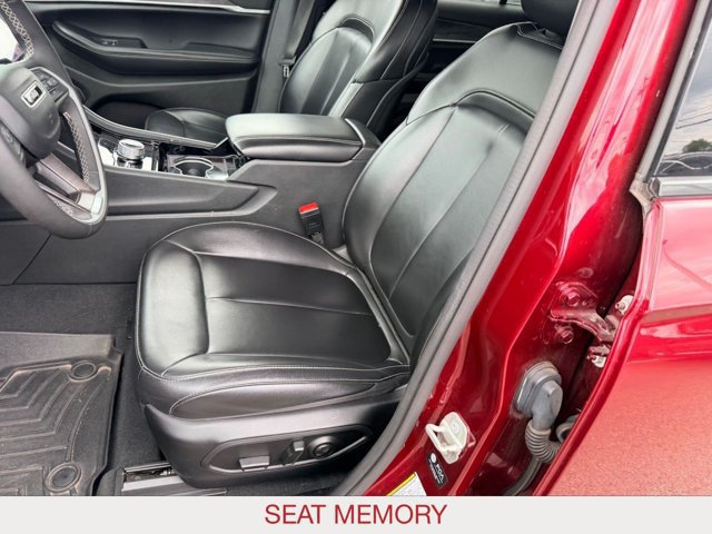 Used 2023 Jeep Grand Cherokee L Limited AWD/4WD image 10