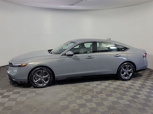 Certified 2025 Honda Accord EX-L image 11