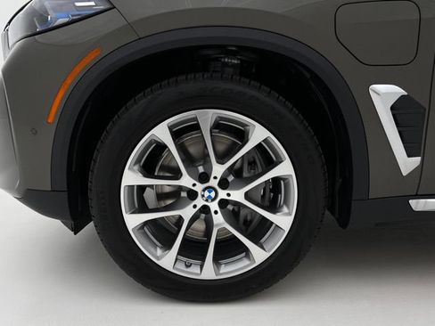 Used 2026 BMW X5 xDrive50e w/ Climate Comfort Package AWD/4WD image 15