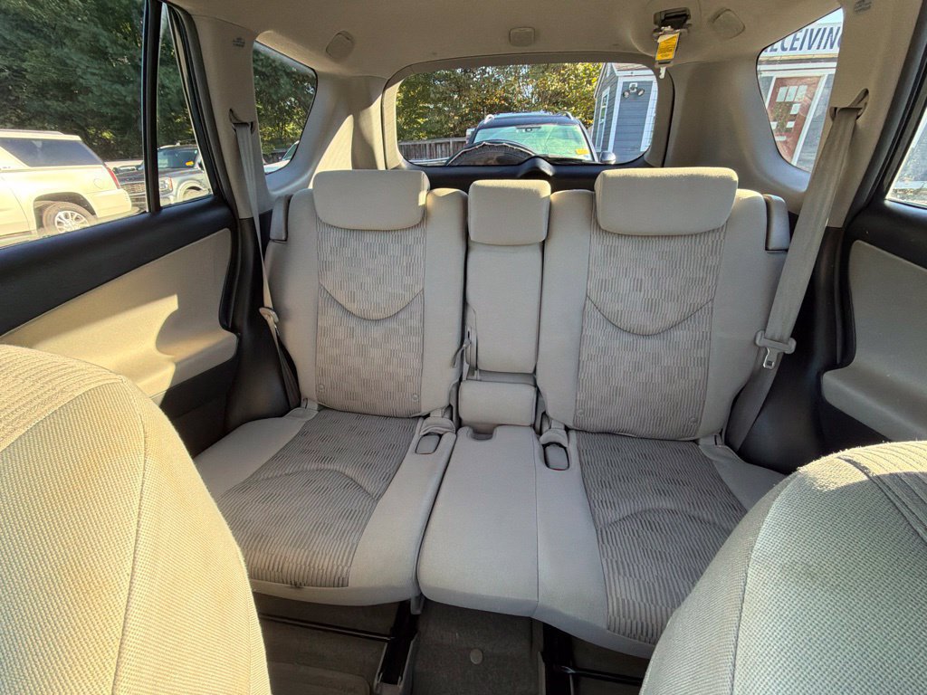Used 2011 Toyota RAV4 2WD w/ Base L4 Extra Value Pkg image 16