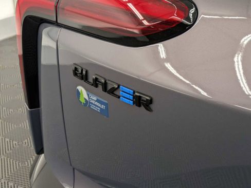 New 2026 Chevrolet Blazer EV RS image 12